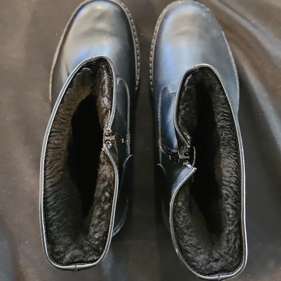 NEW TOE WARMERS | $155 Men's Sport Walks Track Leather Boots - Picture 6 of 11